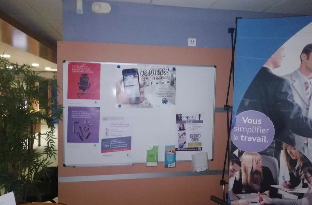 affiche en agence pole emploi